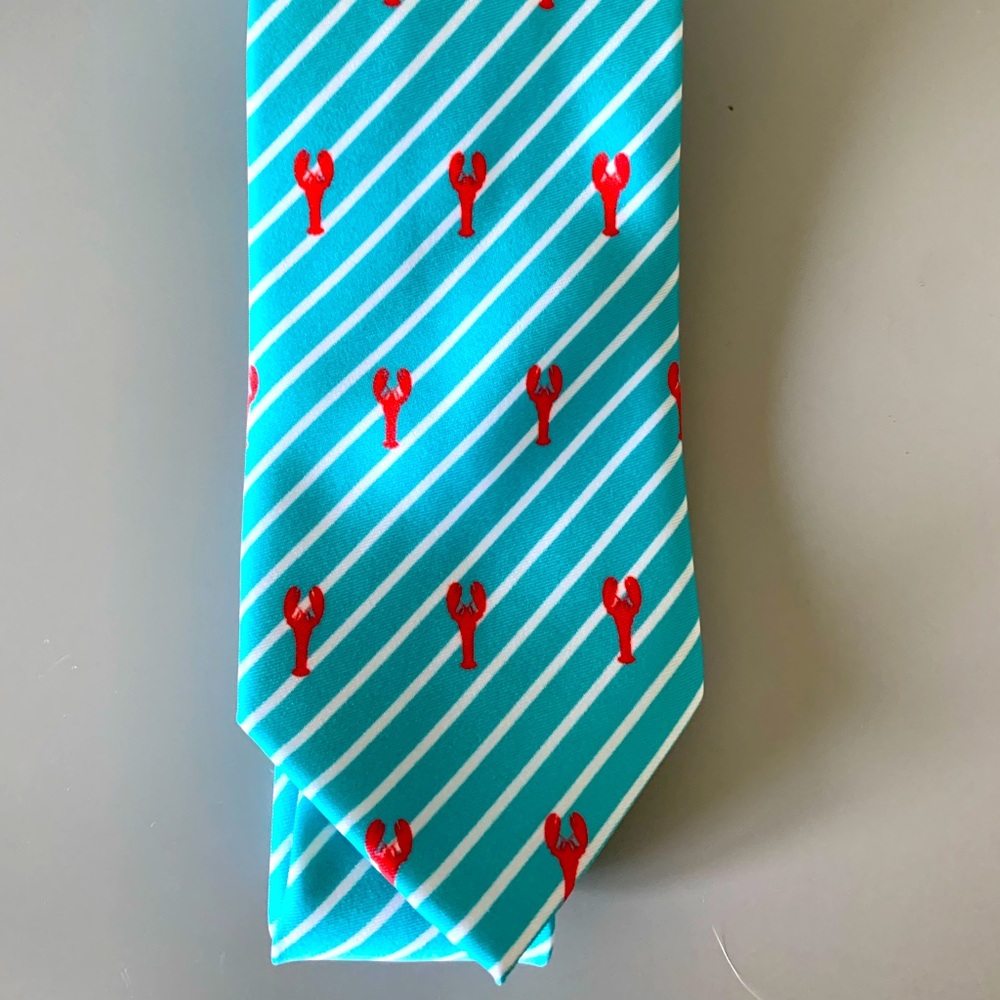 NWT. Simply Southern Lobster Tie